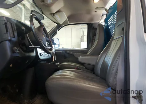 2022 Chevrolet Express G3500 из США, поврежденный, VIN 1GCZGHFP1N1178216